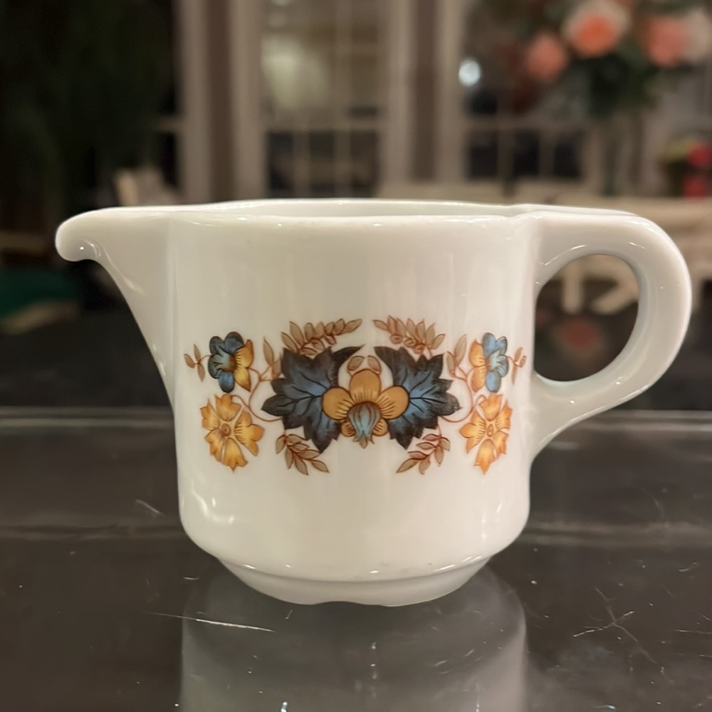 Pillivuyt France Vintage Creamer